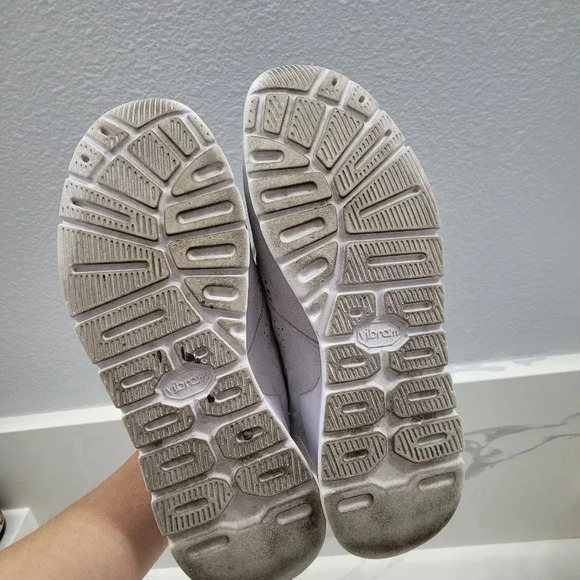 Limited Edition New Balance ML 1978HK Nubuck Suede Sneakers - Picture 12 of 15